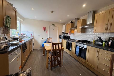 9 bedroom terraced house to rent, Lodge Road, Southampton