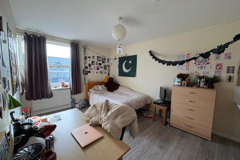 9 bedroom terraced house to rent, Lodge Road, Southampton