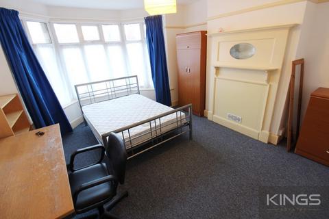 undefined, Kitchener Road , Southampton