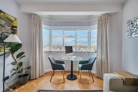 1 bedroom flat for sale, West Kensington, Barons Court, London, W14