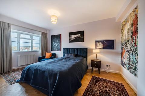 1 bedroom flat for sale, West Kensington, Barons Court, London, W14