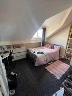 6 bedroom house to rent, Royal Park Avenue, Leeds LS6