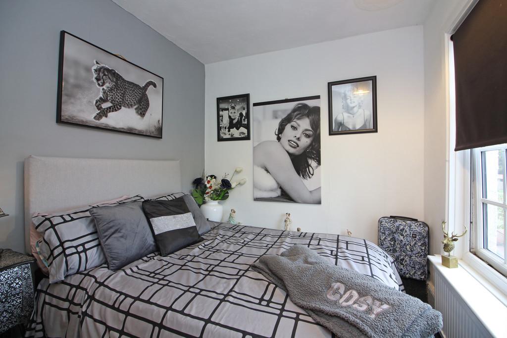 Bed2
