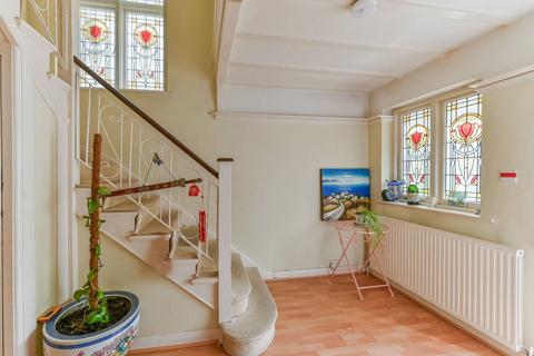 4 bedroom detached house for sale, Pollards Hill South, Norbury, London, SW16