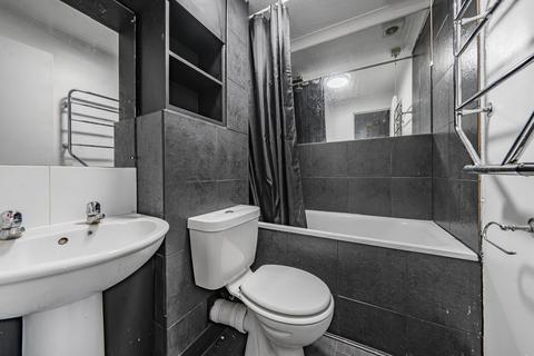 undefined, Lowdell Close, West Drayton UB7