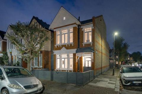 undefined, Nimrod Road, London SW16