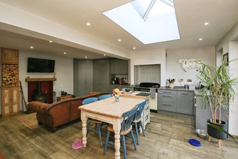 4 bedroom semi-detached house for sale, Church Walk, Peterborough PE6