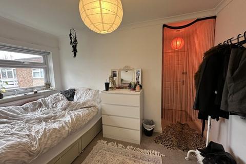 4 bedroom penthouse to rent, Fallowfield M14