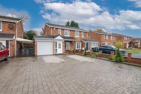 2 bedroom semi-detached house for sale, Belmont Close, TIPTON, DY4 9PL