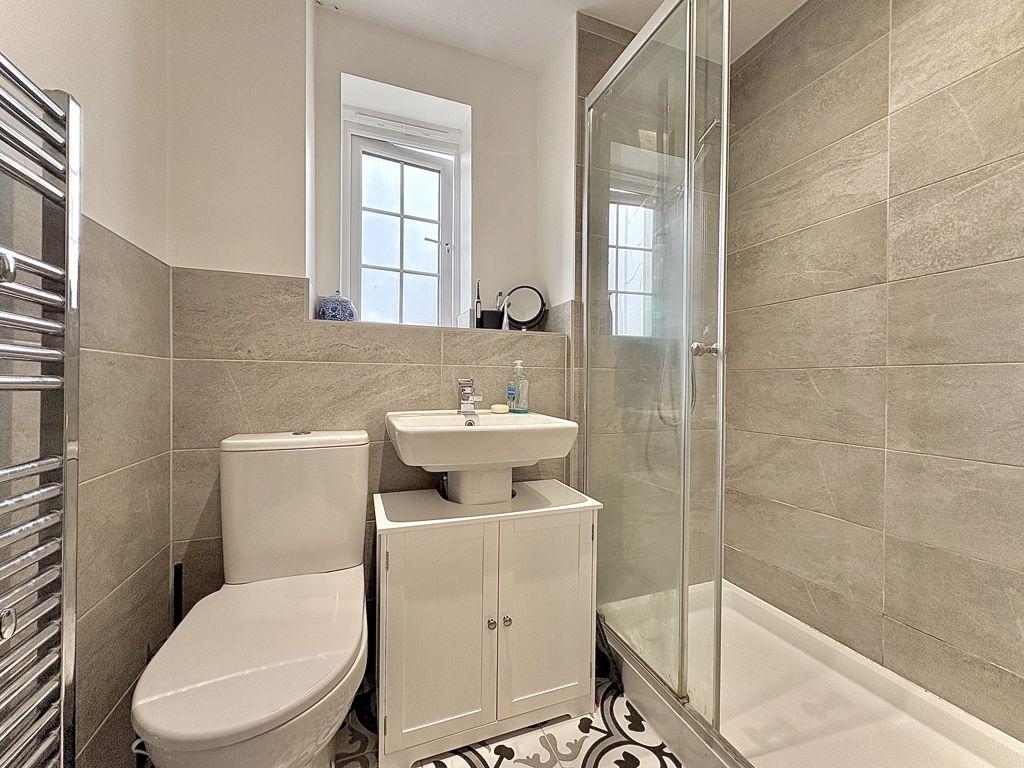 Ensuite shower room