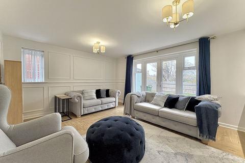 3 bedroom semi-detached house for sale, Shearing Close, Dudley, DY1 3RQ