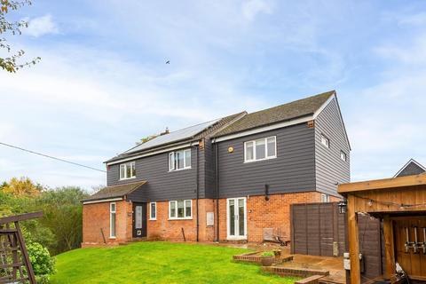 4 bedroom detached house for sale, Silver Street, Cublington