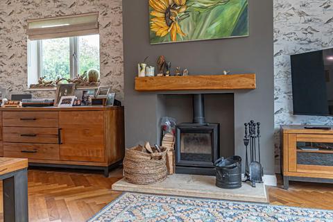 4 bedroom detached house for sale, Silver Street, Cublington