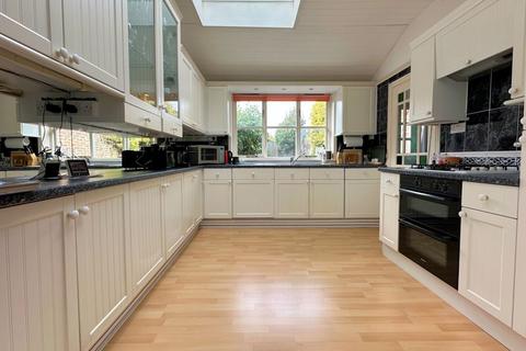 3 bedroom terraced house for sale, Castle Street, Fareham PO16