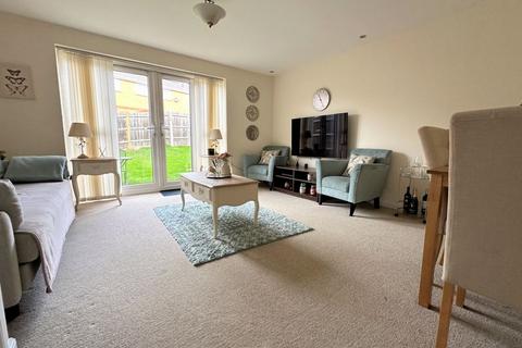 3 bedroom semi-detached house for sale, Westfield Road, Portsmouth PO6