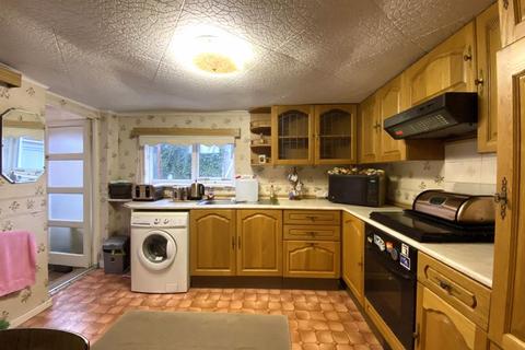 undefined, Larger Than Average With A Garage. Waltwood Road, Newport