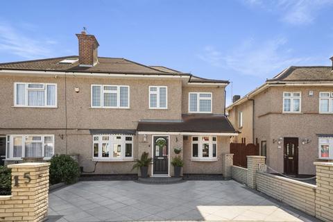 5 bedroom semi-detached house for sale, Kingshill Avenue, Northolt