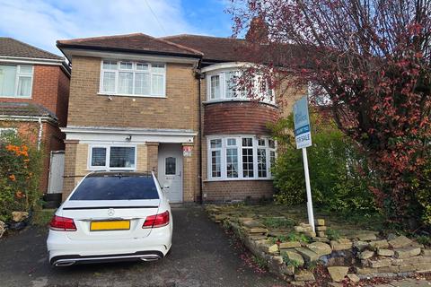4 bedroom semi-detached house for sale, Kingsway Road, Leicester, LE5