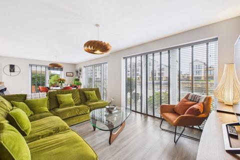 5 bedroom house for sale, Ripplewaters, St. Mary's Island, Chatham Maritime