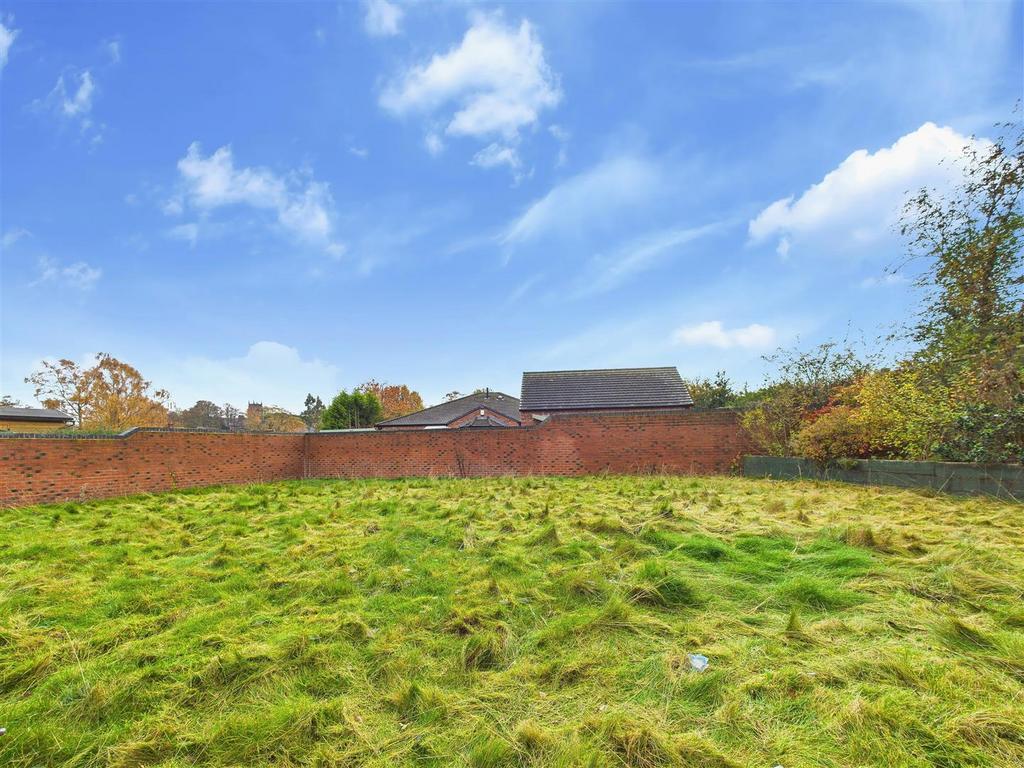 CAM01407 G0-PR0018-STILL015.jpg