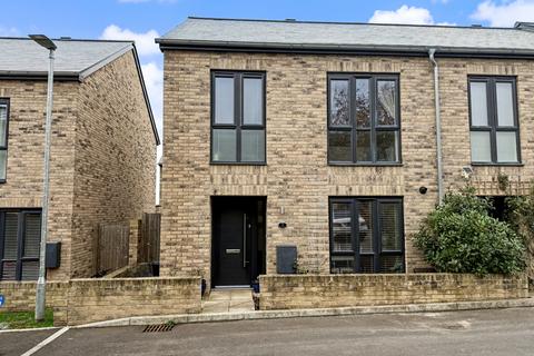 3 bedroom end of terrace house for sale, Trevelyan Road, Swindon, SN3