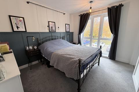 3 bedroom end of terrace house for sale, Trevelyan Road, Swindon, SN3