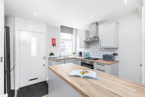 5 bedroom house to rent, Winfield Terrace, Leeds LS2