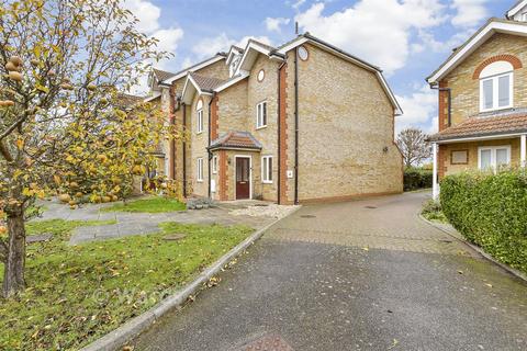 2 bedroom ground floor flat for sale, Summer Court, Whitstable CT5