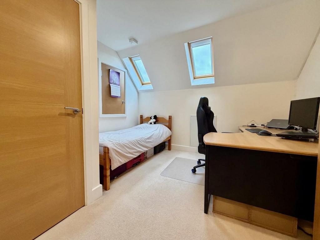 Bedroom 3.jpg