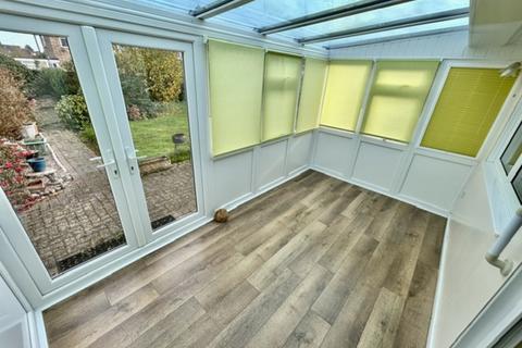 2 bedroom detached bungalow for sale, Cecil Close, Bourne, PE10
