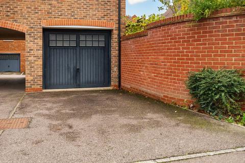 4 bedroom semi-detached house for sale, Lewis Close, Bedford