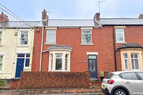 3 bedroom terraced house to rent, Emmerson Terrace, Washington NE38