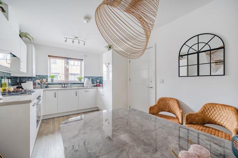 3 bedroom semi-detached house for sale, Blacksmiths Way, Arborfield Green, Reading