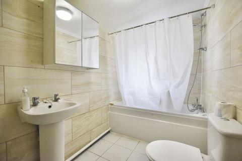 undefined, Wellington Road, London, E7
