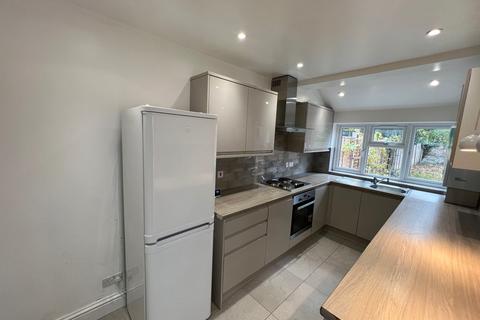 undefined, Felixstowe Road, London