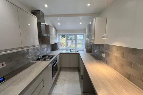 undefined, Felixstowe Road, London