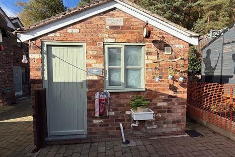 1 bedroom in a house share to rent, Officers Mess, Crossing Cottage,WS15