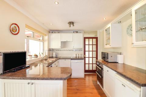 2 bedroom bungalow for sale, Chapel Road, Warrington