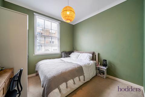 1 bedroom apartment for sale, Guildford Street, Chertsey, Surrey, KT16
