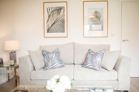 3 bedroom stately home to rent, at St Lawrence Fold, 2 Chatsworth Boulevard S45