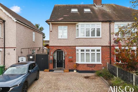 undefined, Victoria Avenue, Grays
