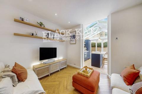 undefined, SW11