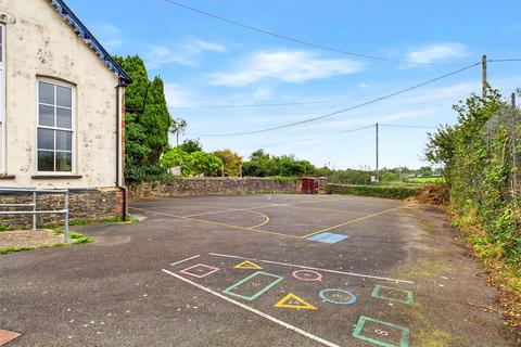 Mixed use for sale, 1 St. Andrews Close Sutcombe EX22 7PL