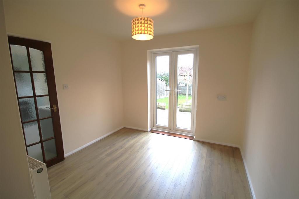 Dining Room a.JPG