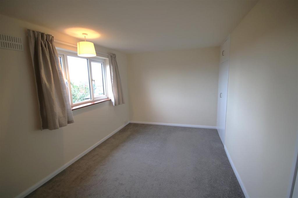 Bedroom 1a.JPG