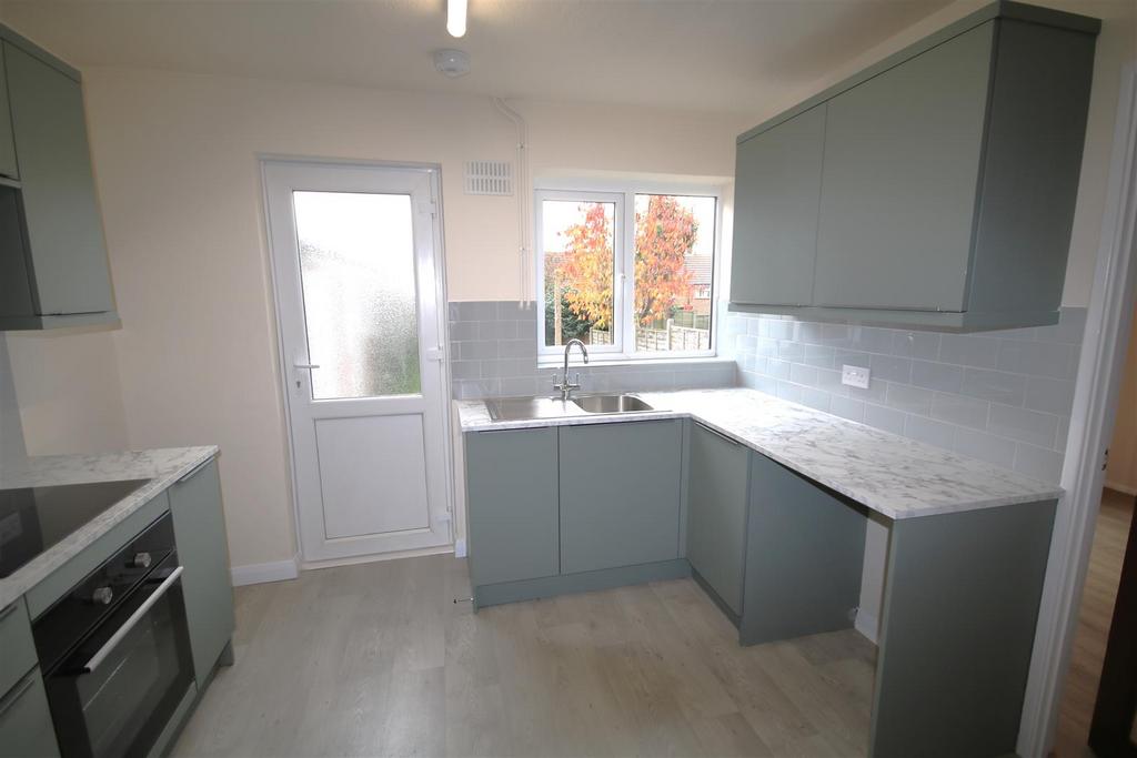 Kitchen c.JPG