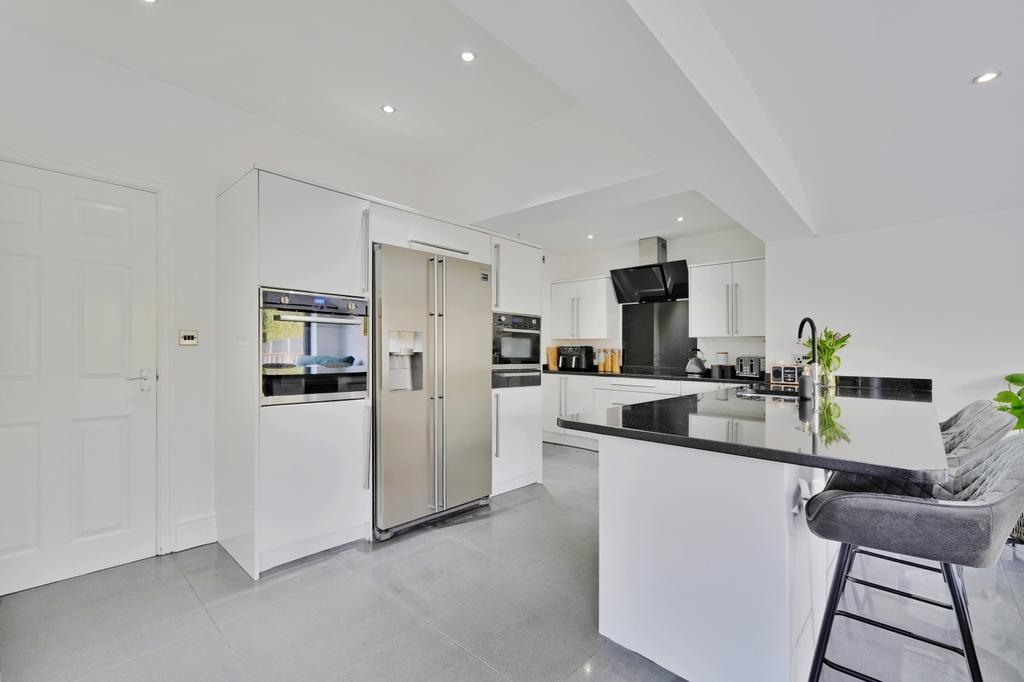 Kitchen-Day Room
