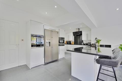 4 bedroom semi-detached house for sale, Green Oak Road, Totley. S17 4FQ