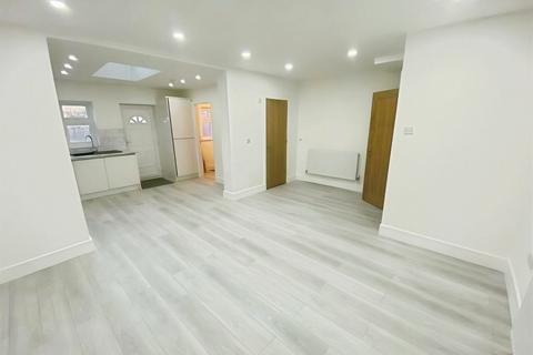 3 bedroom terraced house for sale, Allesley Old Road, Coventry CV5