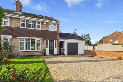 3 bedroom semi-detached house for sale, Wolsingham Drive, North Yorkshire TS5